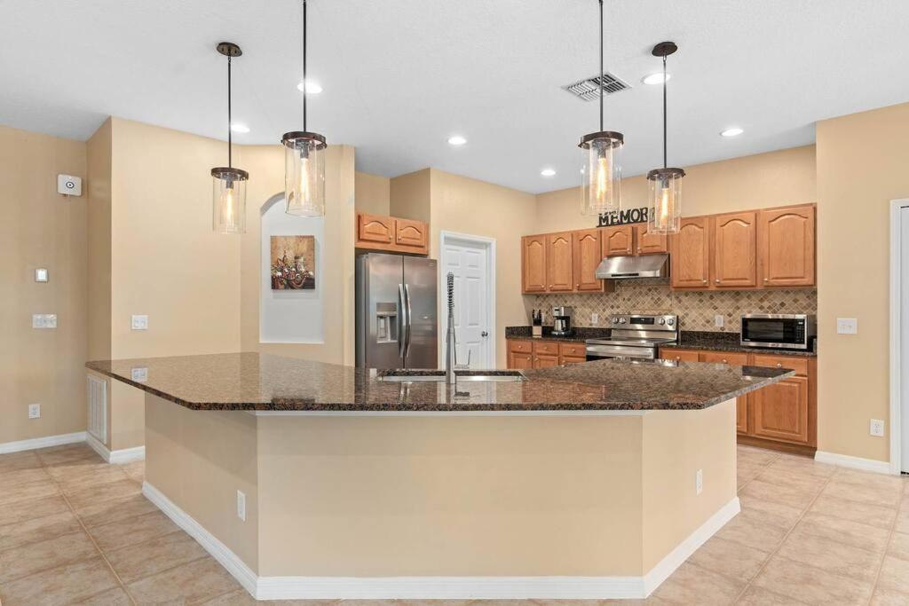 Lakeview W/8 Bedroom 5 Kingsuite 3 Miles To Disney Kissimmee Exterior foto